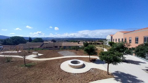 BEAU JARDIN